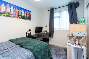 Bedroom- click for photo gallery